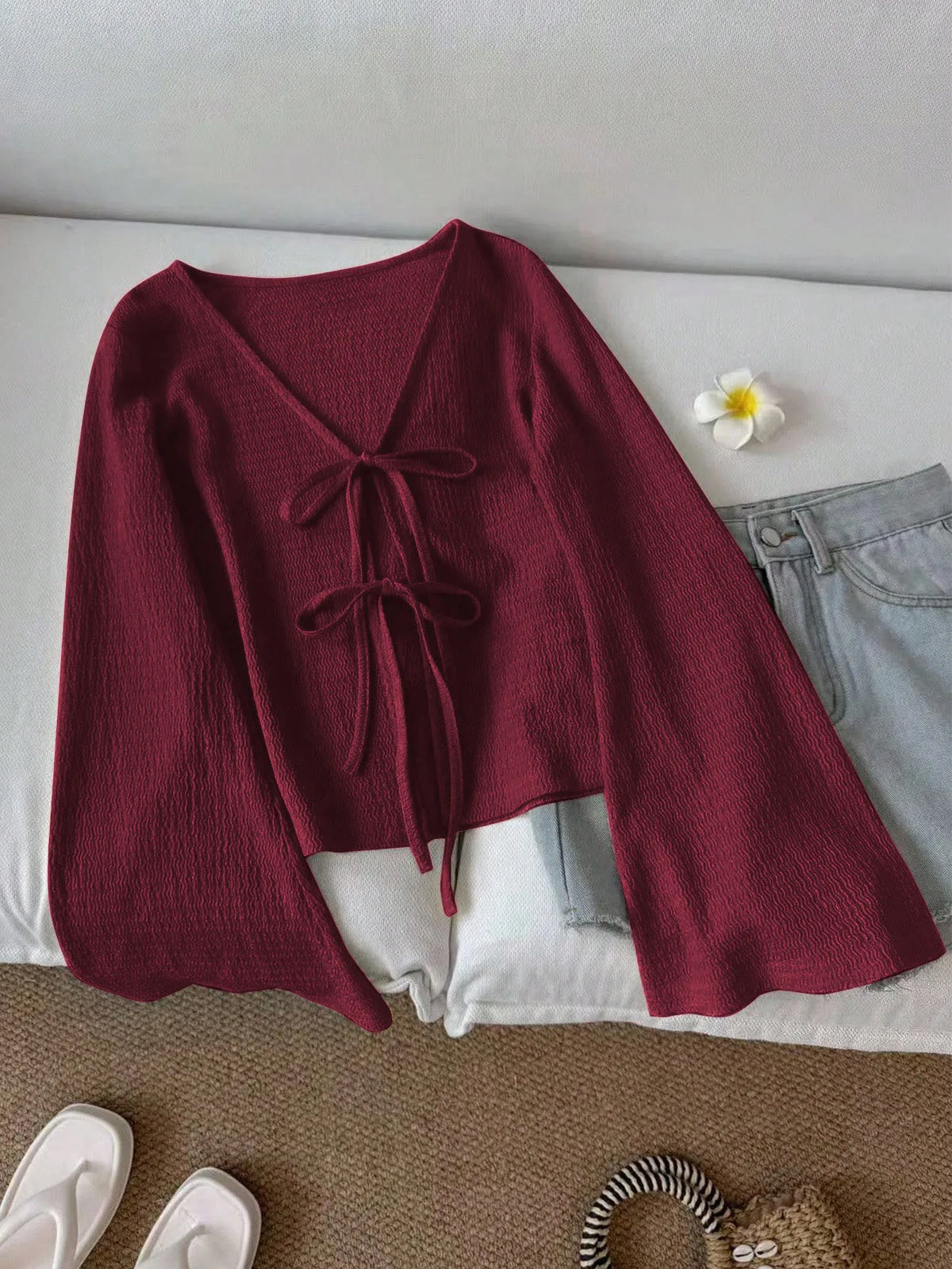 Women's Casual Solid Color Tie Front Semi-Fitted Flare Sleeve Blouse V-Neck Knit Textured Fabrics Cottagecore Top Spring/Fall